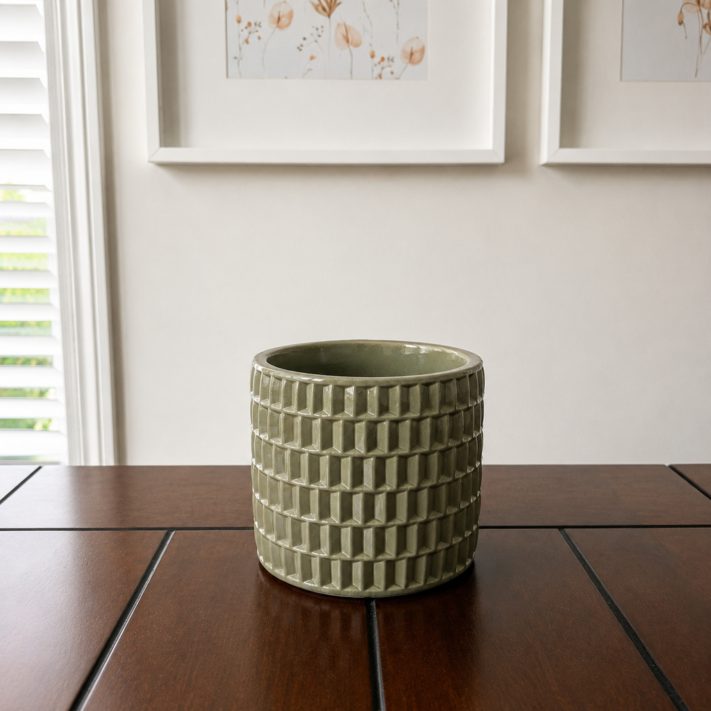 Cylindrical mesh plant pot – 5.5 in (for 4 in and 5 in plants)