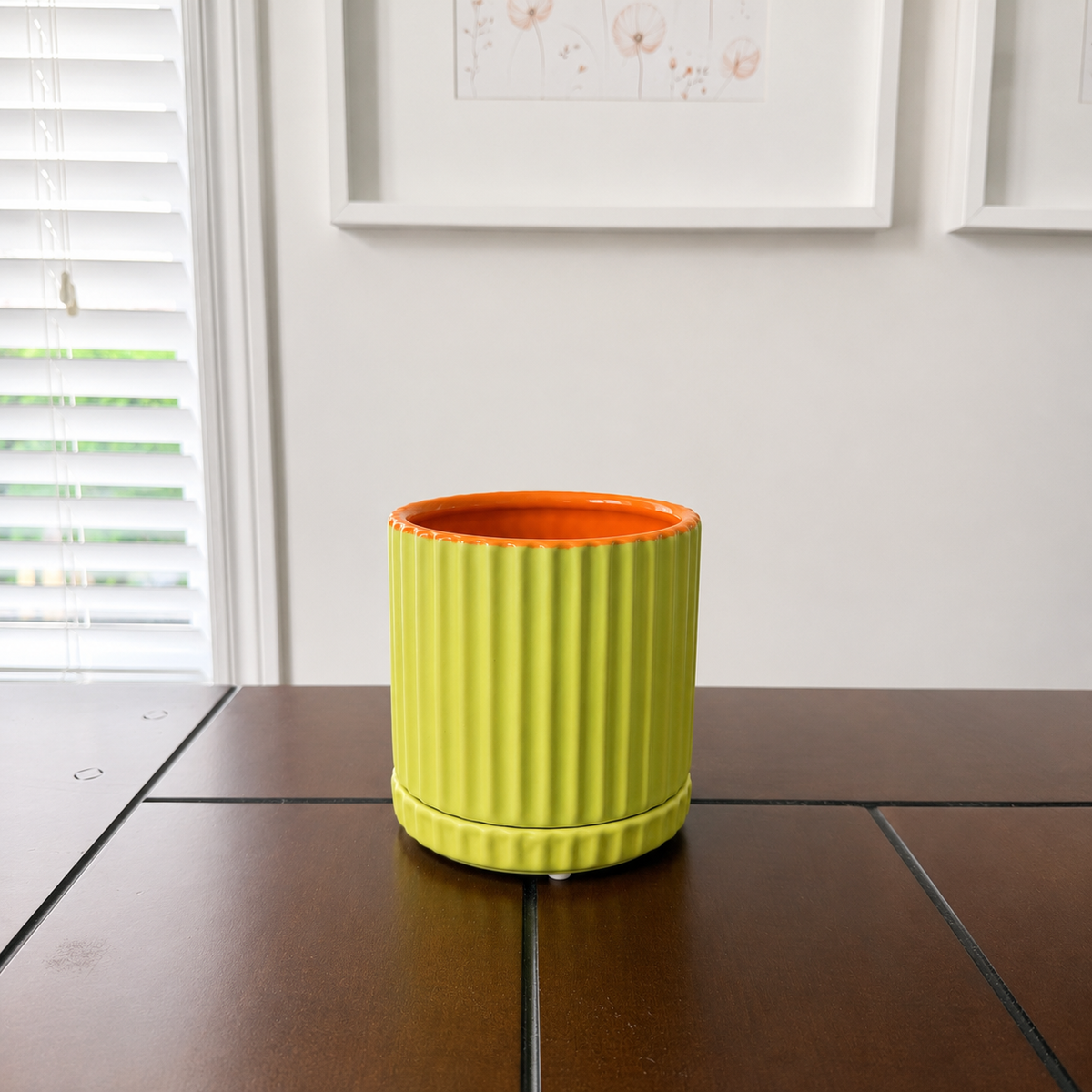 Cache-pot strié lime et orange – 5 po (pour plantes de 4 po et 5 po)